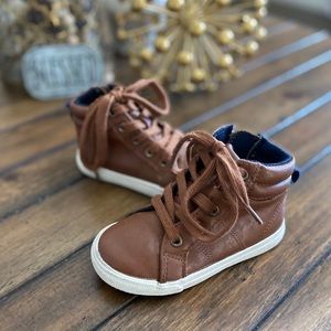 Toddler boy shoes SZ 7